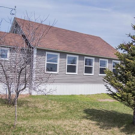 Family Ties Vacation Home - Hopkins House Twillingate Buitenkant foto
